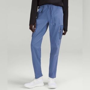 Lululemon Blue Cargo High Rise Hiking Pant Size 8